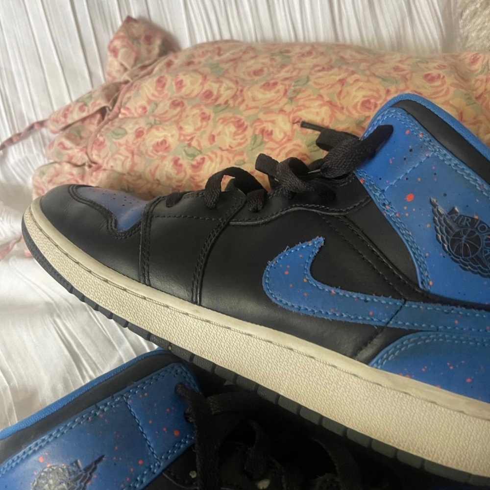 Nike Air Jordan 1 Mid Shoes in Black/Multicolor